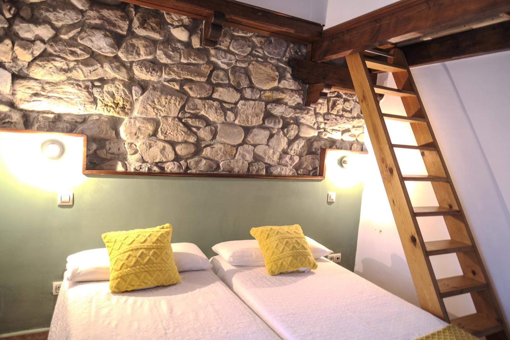 Posada La Estela De Barros Corrales De Buelna ภายนอก รูปภาพ
